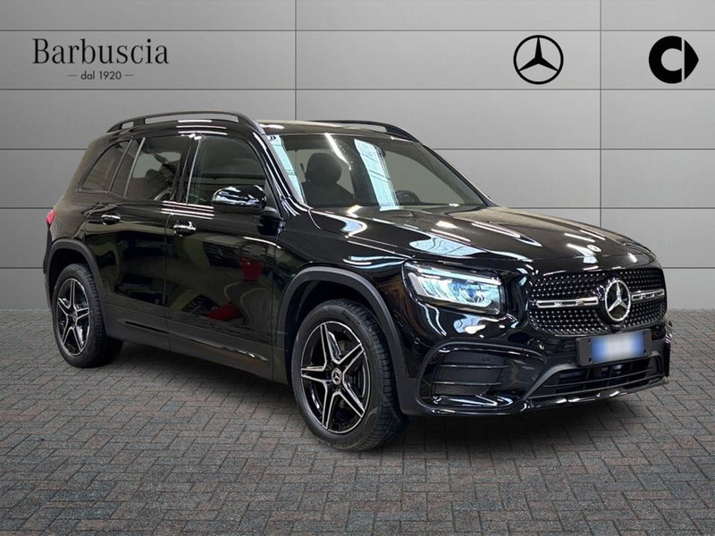 Mercedes-Benz GLB nuova a Pescara (2)