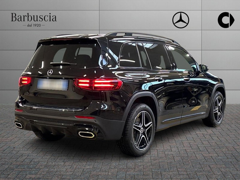 Mercedes-Benz GLB nuova a Pescara (3)