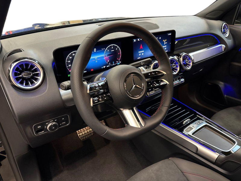 Mercedes-Benz GLB nuova a Pescara (8)