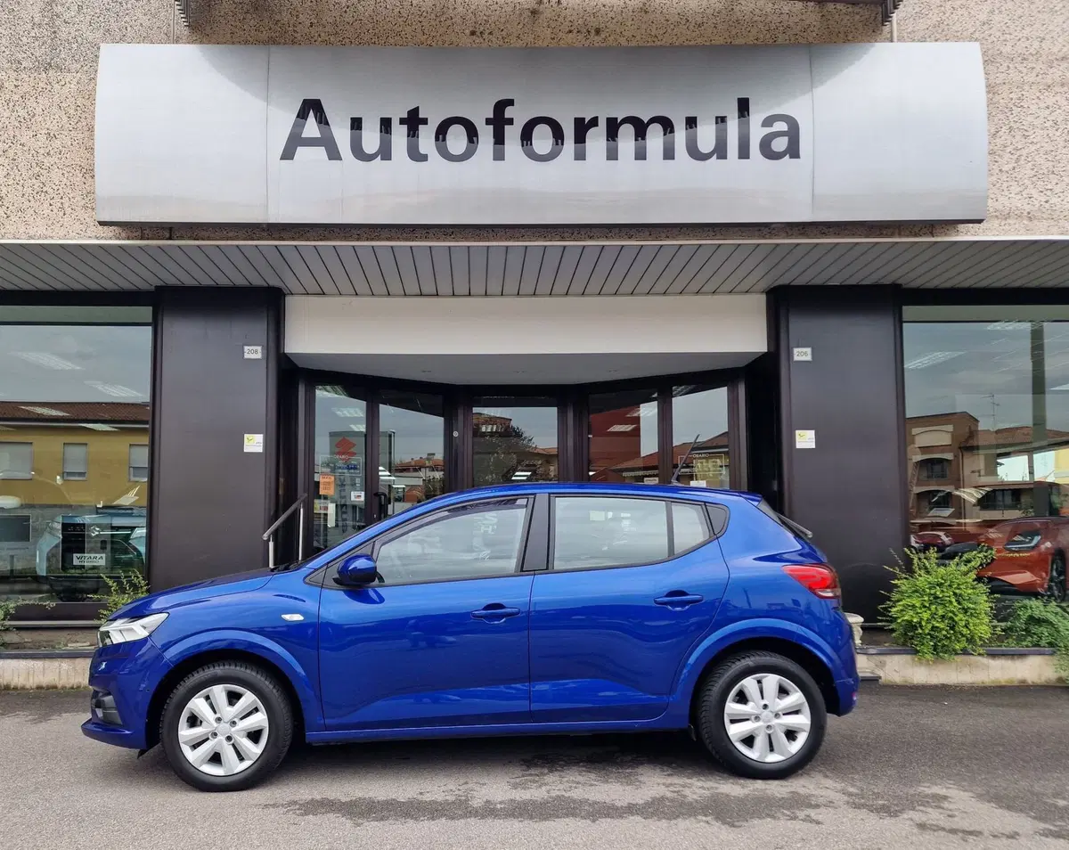 Dacia Sandero usata a Milano (3)