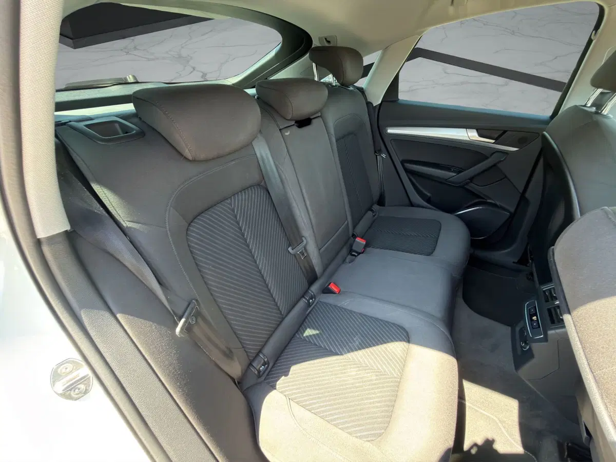 Audi Q4 Sportback usata a Cosenza (19)