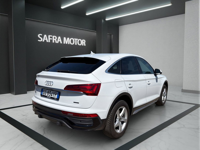 Audi Q4 Sportback usata a Cosenza (6)