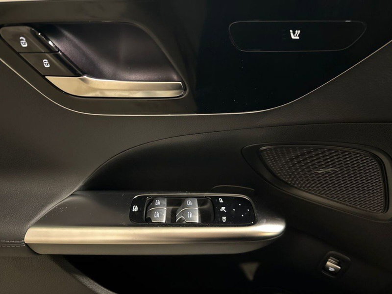 Mercedes-Benz Classe C nuova a Rimini (17)