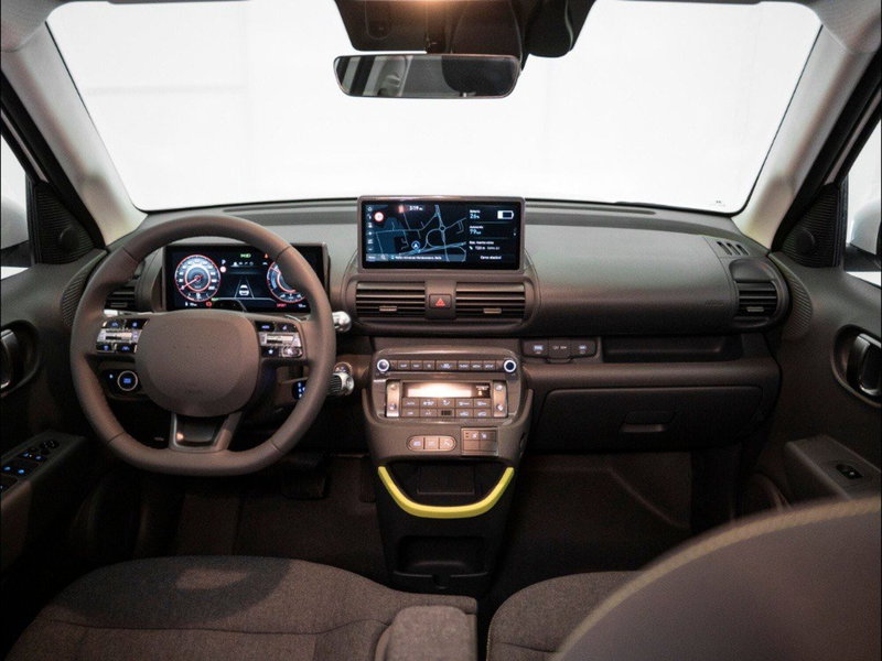 Hyundai Inster nuova a Macerata (15)