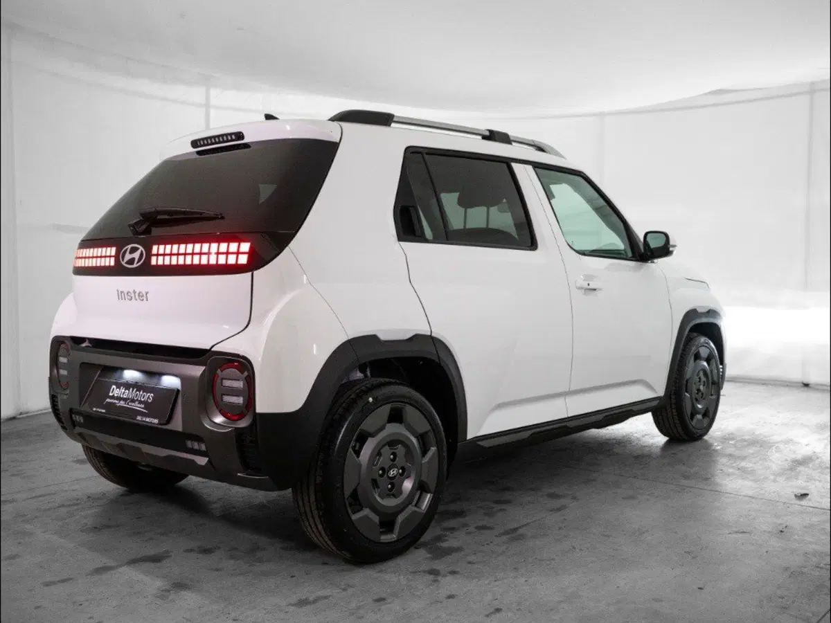 Hyundai Inster nuova a Macerata (4)
