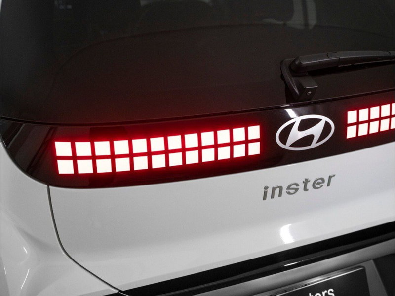 Hyundai Inster nuova a Macerata (8)