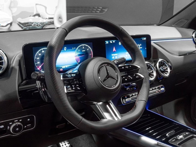 Mercedes-Benz GLA SUV nuova a Ancona (11)