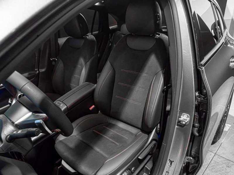 Mercedes-Benz GLA SUV nuova a Ancona (12)