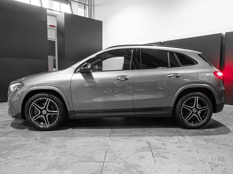 Mercedes-Benz GLA SUV nuova a Ancona (2)