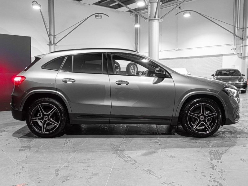 Mercedes-Benz GLA SUV nuova a Ancona (4)