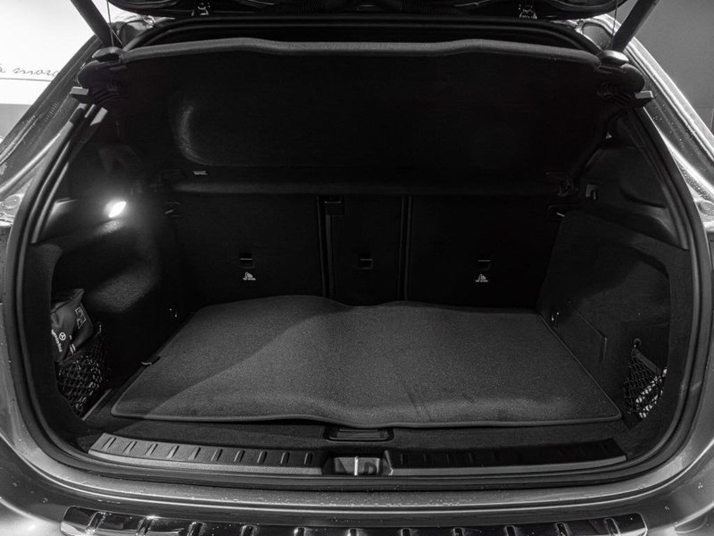 Mercedes-Benz GLA SUV nuova a Ancona (9)