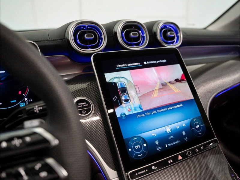 Mercedes-Benz GLC SUV nuova a Macerata (16)