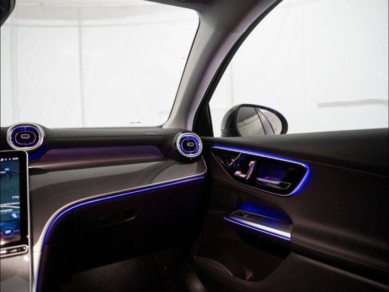 Mercedes-Benz GLC SUV nuova a Macerata (20)