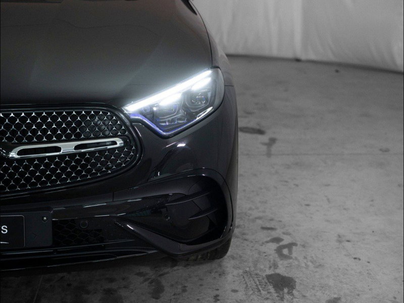 Mercedes-Benz GLC SUV nuova a Macerata (6)