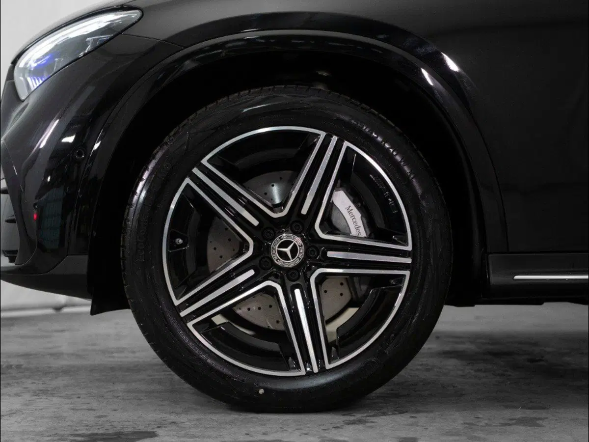 Mercedes-Benz GLC SUV nuova a Macerata (7)