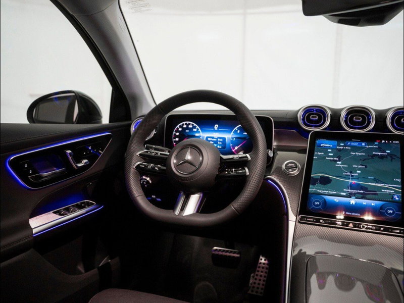 Mercedes-Benz GLC SUV nuova a Macerata (18)