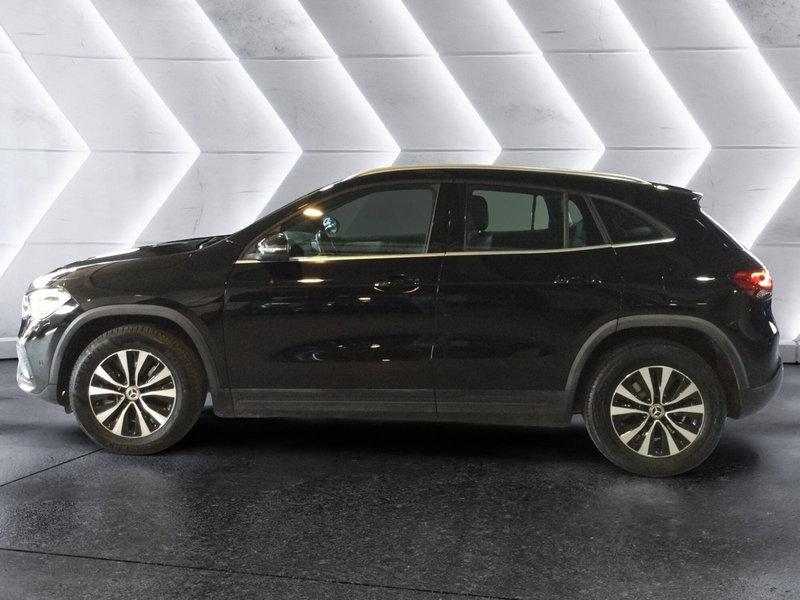 Mercedes-Benz GLA SUV usata a Caserta (8)