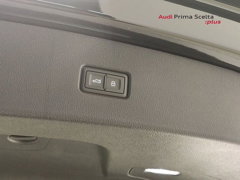 Audi Q4 Sportback usata a Benevento (17)