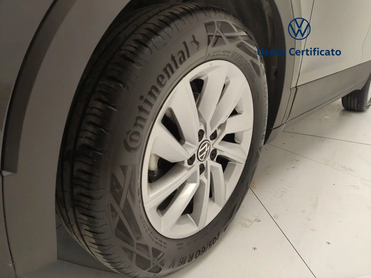 Volkswagen T-Cross usata a Avellino (9)