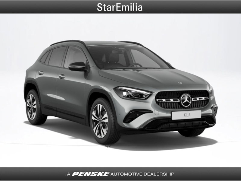 Mercedes-Benz GLA SUV nuova a Bologna