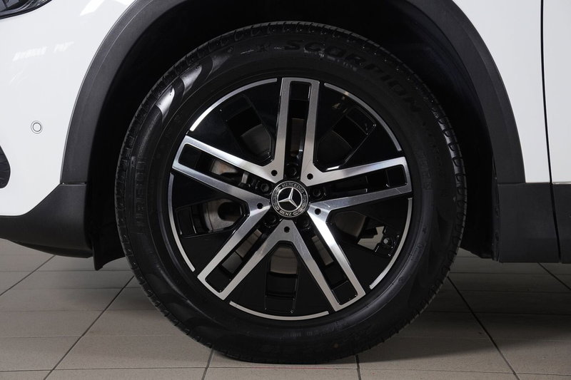 Mercedes-Benz GLA SUV usata a Perugia (6)