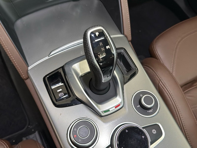Alfa Romeo Stelvio usata a Pordenone (15)