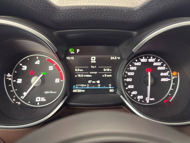 Alfa Romeo Stelvio usata a Pordenone (17)