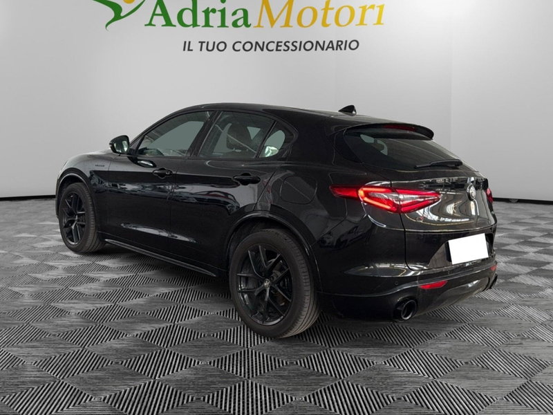 Alfa Romeo Stelvio usata a Pordenone (3)