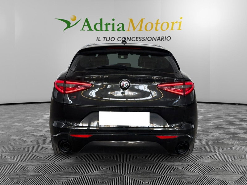 Alfa Romeo Stelvio usata a Pordenone (4)