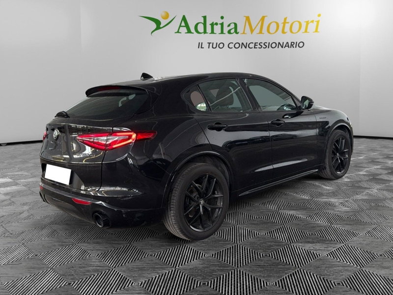 Alfa Romeo Stelvio usata a Pordenone (5)