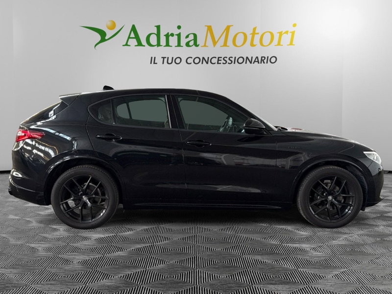 Alfa Romeo Stelvio usata a Pordenone (6)