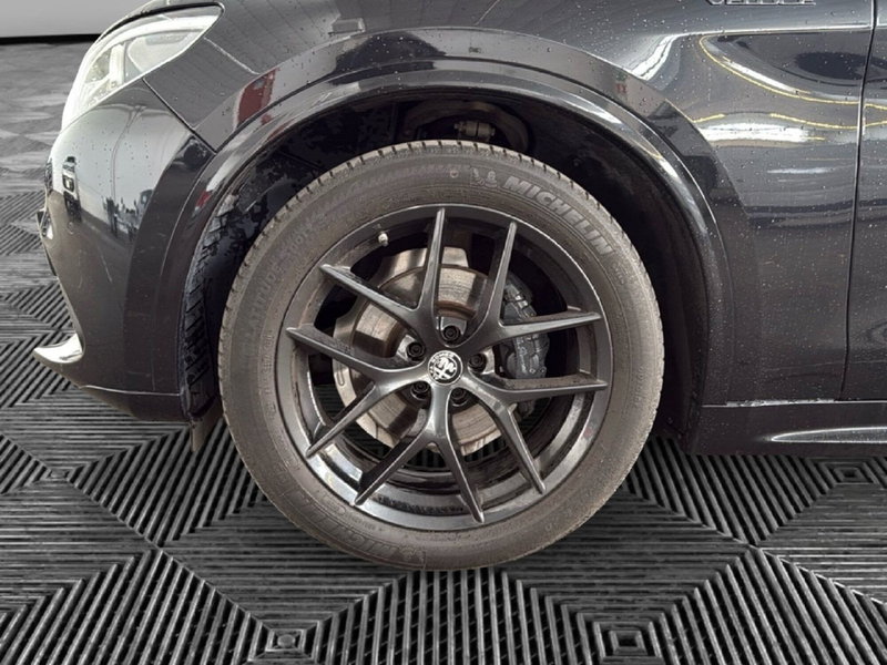 Alfa Romeo Stelvio usata a Pordenone (9)