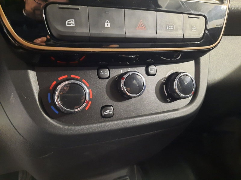 Dacia Spring nuova a Brescia (18)