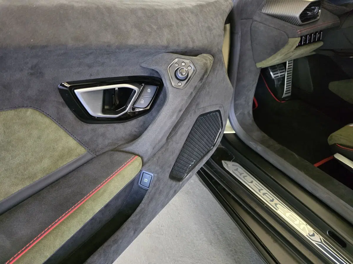 Lamborghini Huracán Coupé usata a Bologna (17)