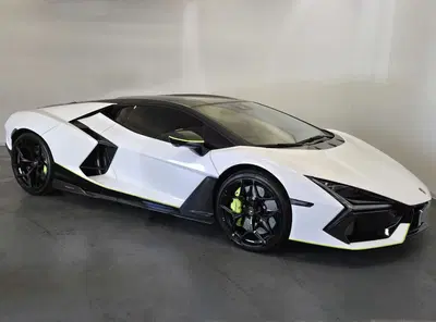 Lamborghini Revuelto 6.5 V12 hpev del 2025 usata a Casalecchio di Reno
