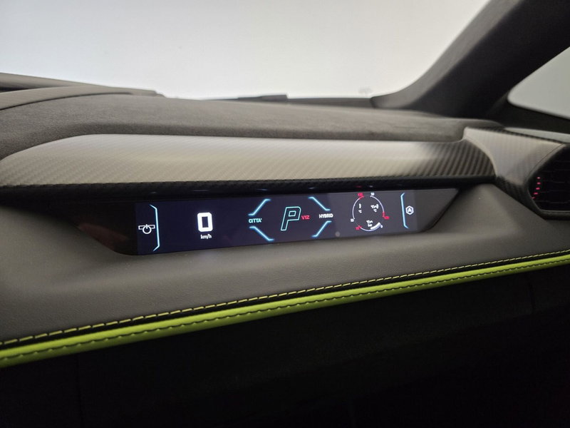 Lamborghini Revuelto usata a Bologna (16)