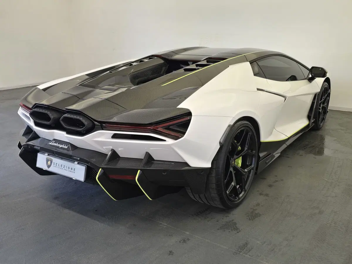 Lamborghini Revuelto usata a Bologna (3)