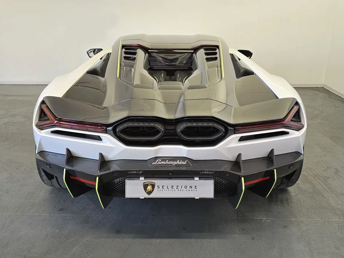 Lamborghini Revuelto usata a Bologna (4)