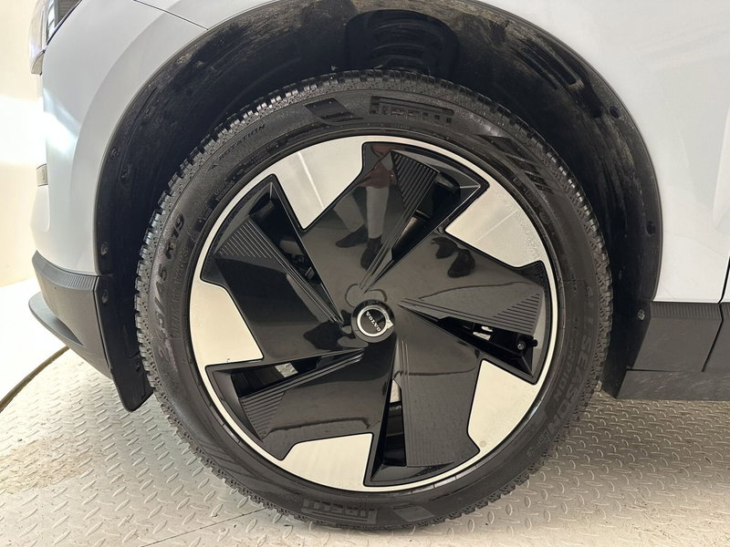 Volvo EX30 usata a Bergamo (9)