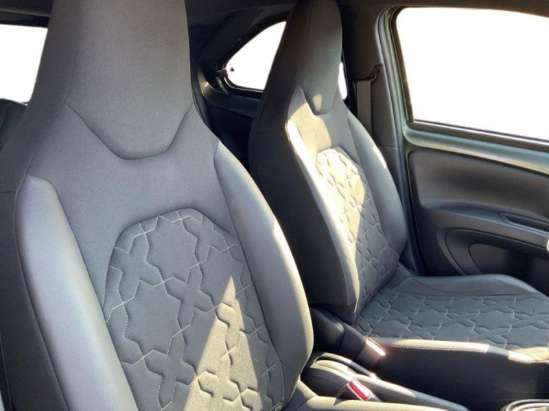 Toyota Aygo X usata a Arezzo (14)