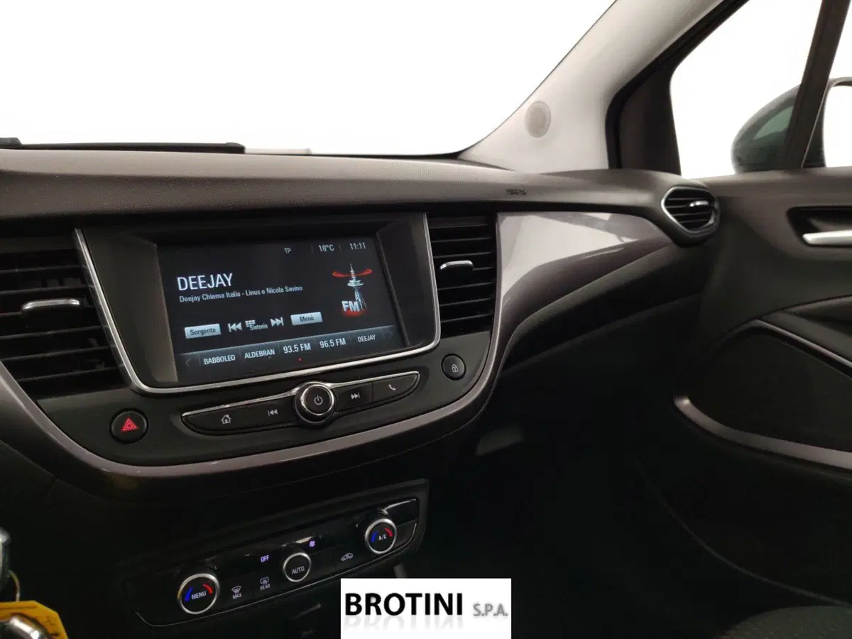 Opel Crossland X usata a Massa-Carrara (11)