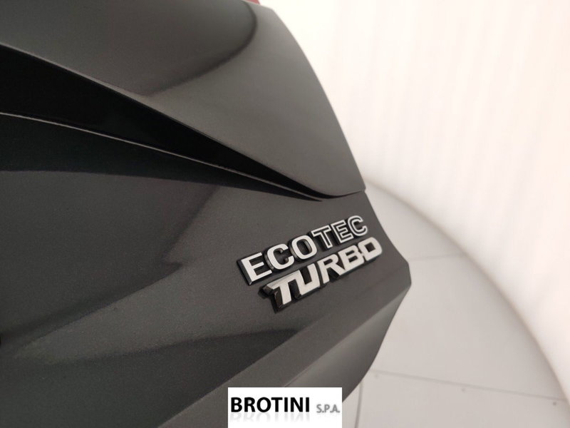 Opel Crossland X usata a Massa-Carrara (13)