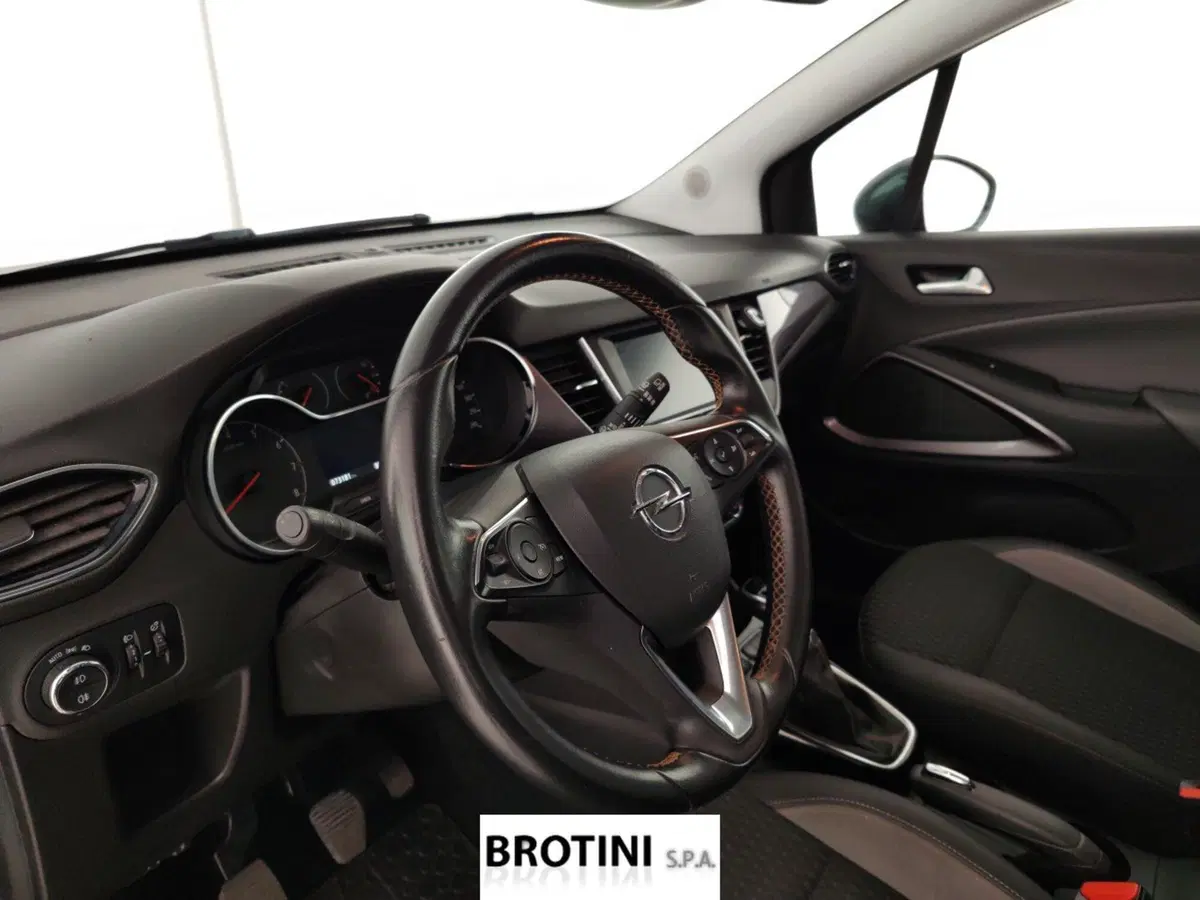 Opel Crossland X usata a Massa-Carrara (7)