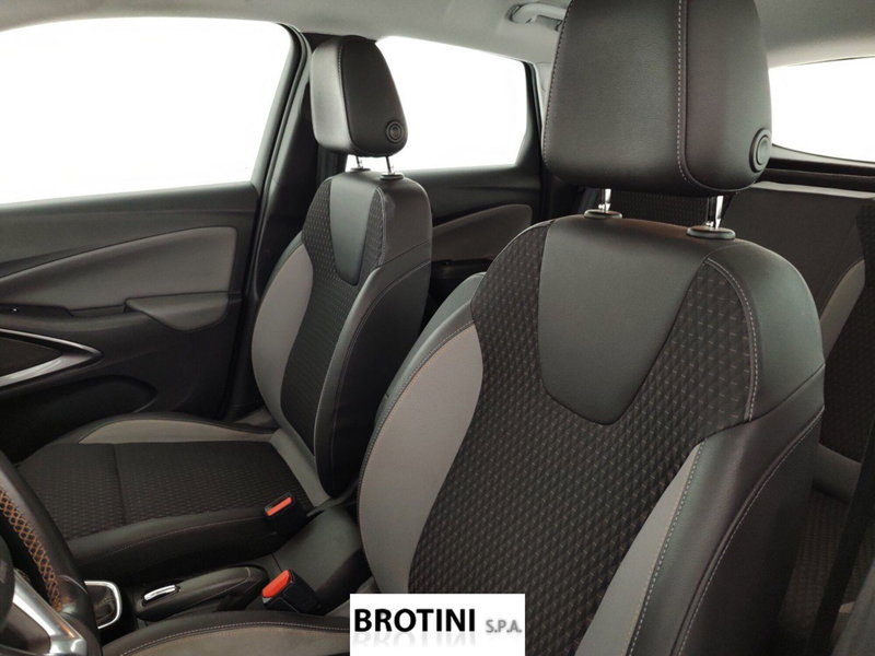 Opel Crossland X usata a Massa-Carrara (8)