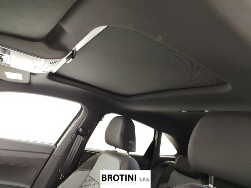 Volkswagen Taigo usata a Massa-Carrara (15)