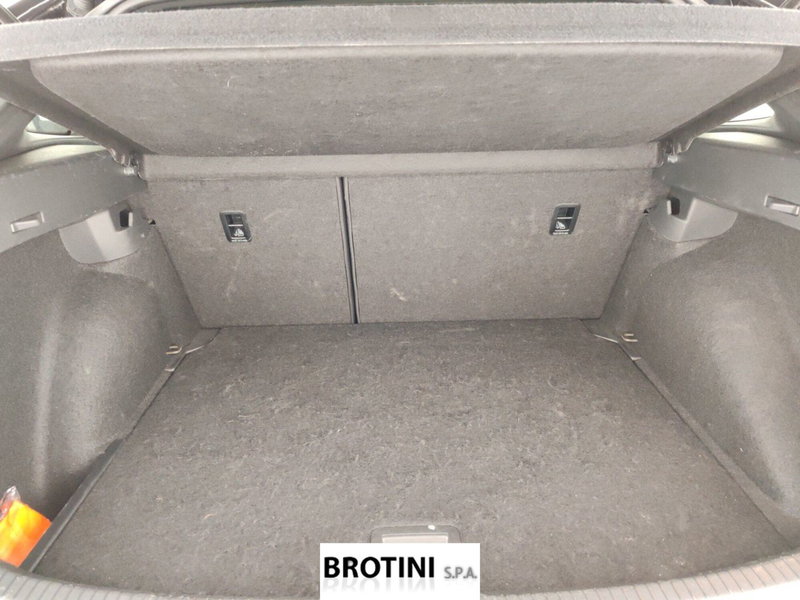 Volkswagen Taigo usata a Massa-Carrara (16)