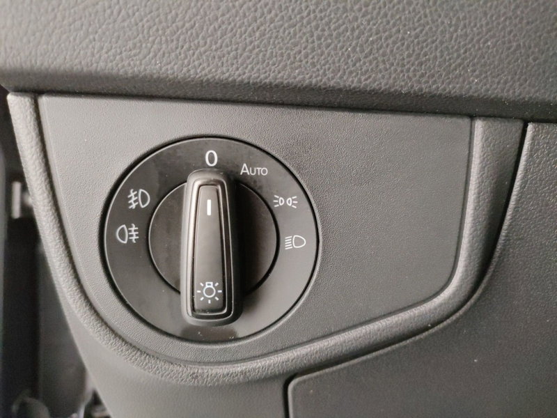 Volkswagen Polo usata a Napoli (11)