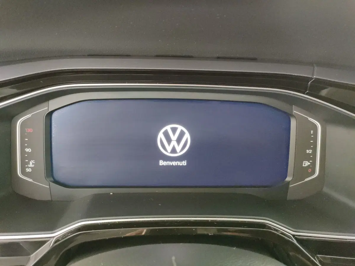Volkswagen Polo usata a Napoli (12)