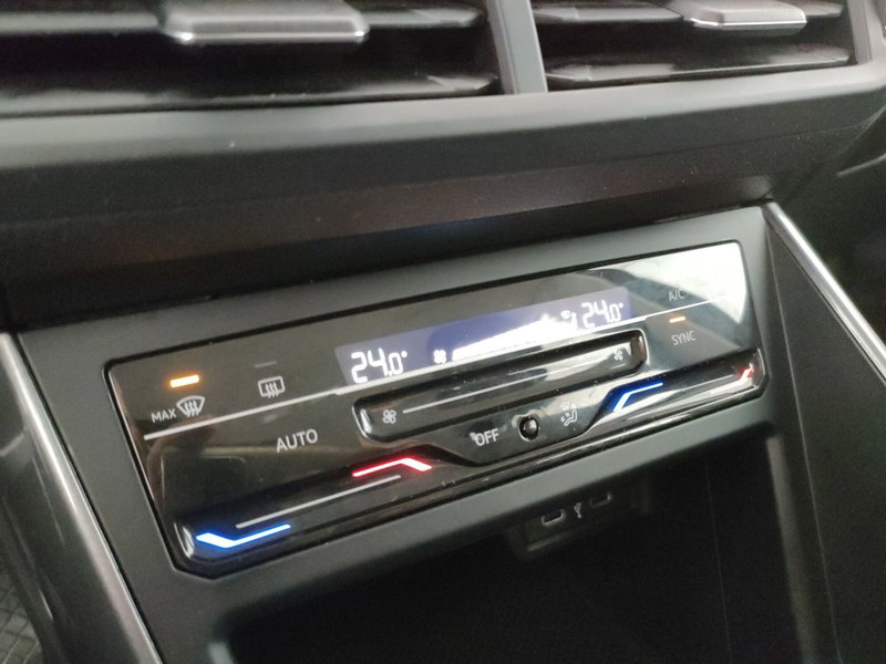 Volkswagen Polo usata a Napoli (14)