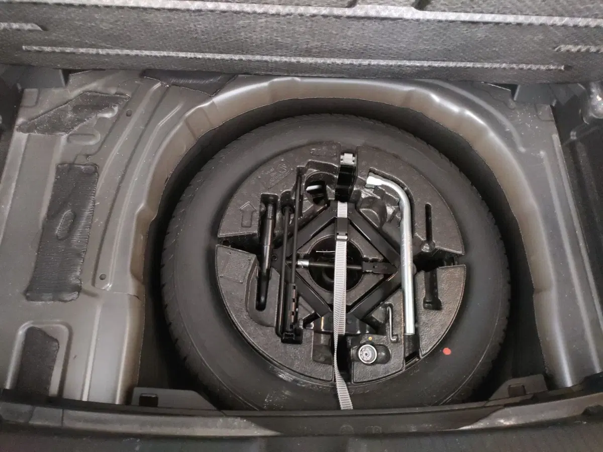 Volkswagen Polo usata a Napoli (19)